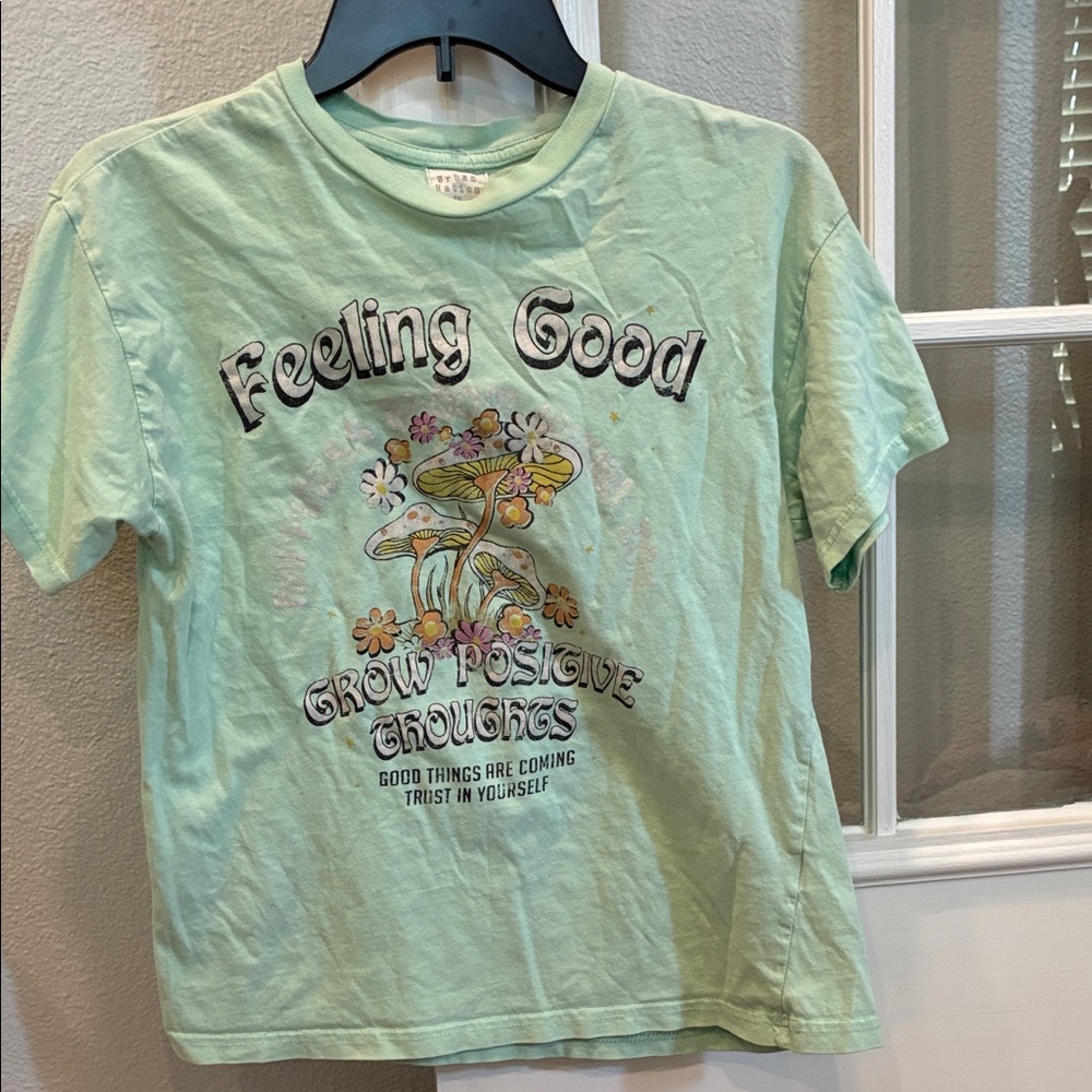Feeling Good Mint Green Women's Tee size XS